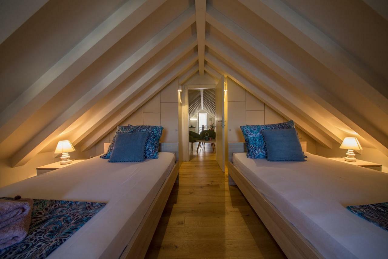 Villa Martina คอมีชา ภายนอก รูปภาพ
